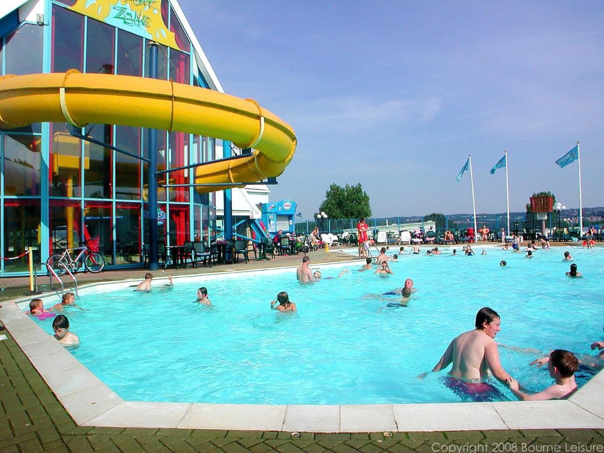 Deluxe, 3 Bed Holiday Home At Combe Haven Holiday Park Newport Beach Exterior foto
